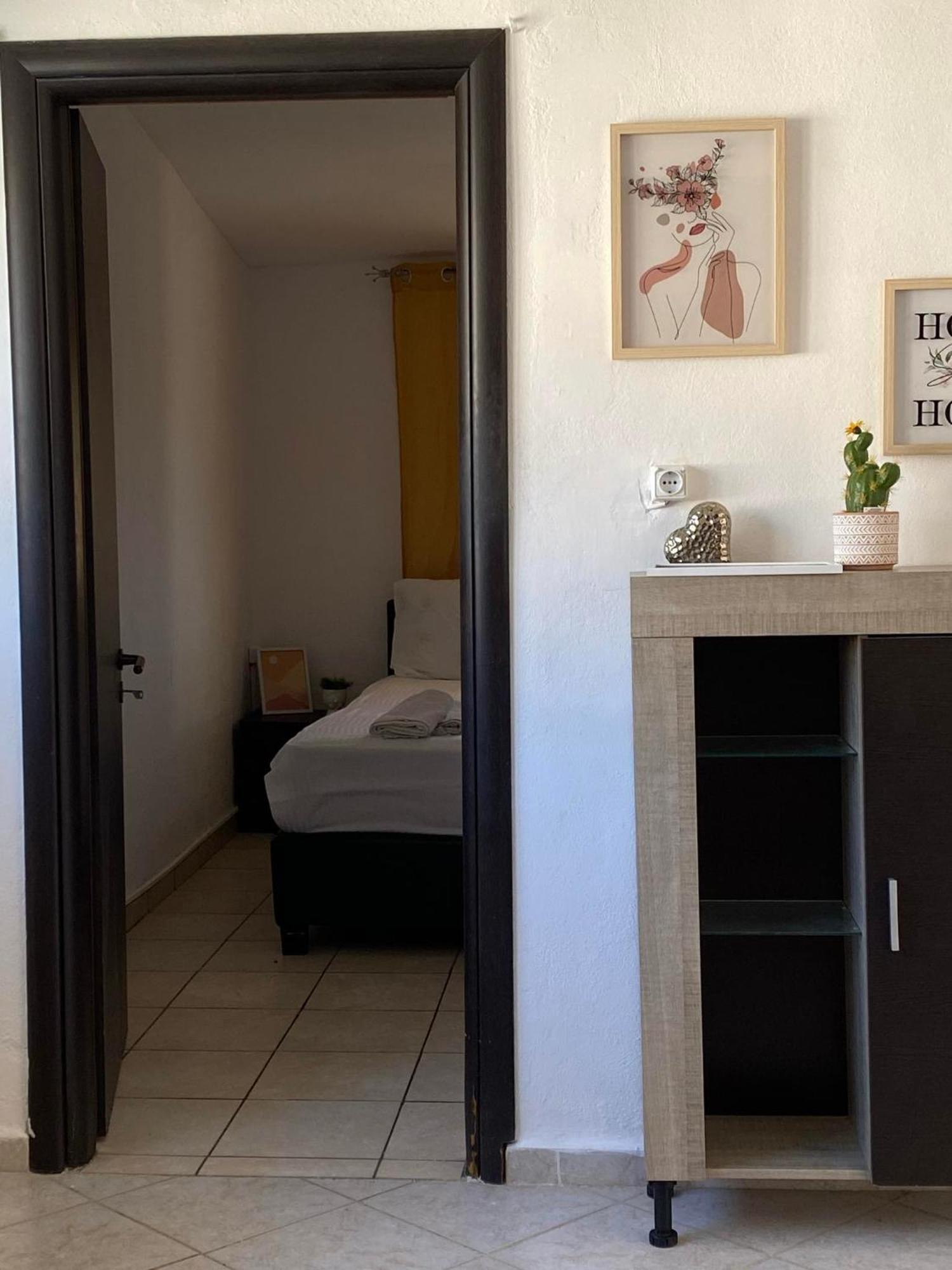 Popi'S Apartment Goniai Екстер'єр фото